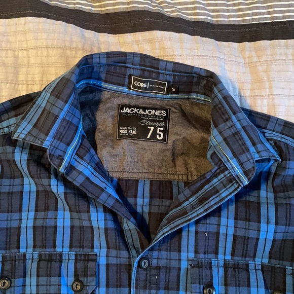 Blue Jack and Jones Flannel - Picture 3 of 5
